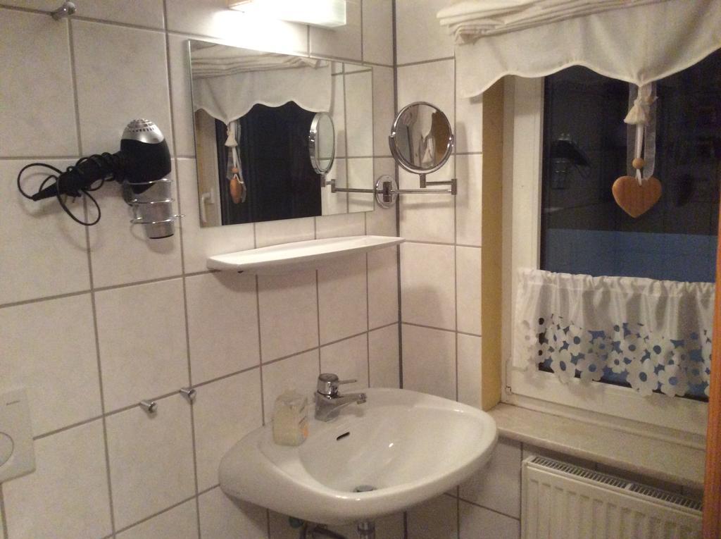 Hotel Hildfelder Stübchen Winterberg Zimmer foto